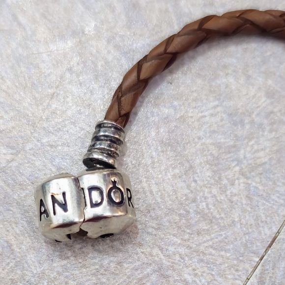 Pandora braided leather and 925 silver braclet with charms - Picture 3 of 7